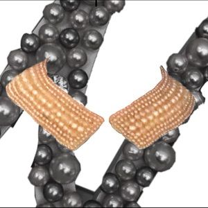 Vintage pearl collar